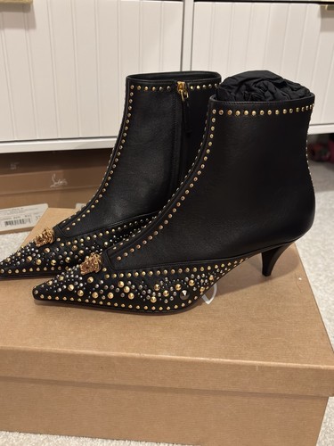 Versace studded medusa - versace,